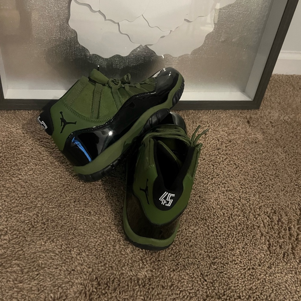 Air Jordans, 11 retro army green black